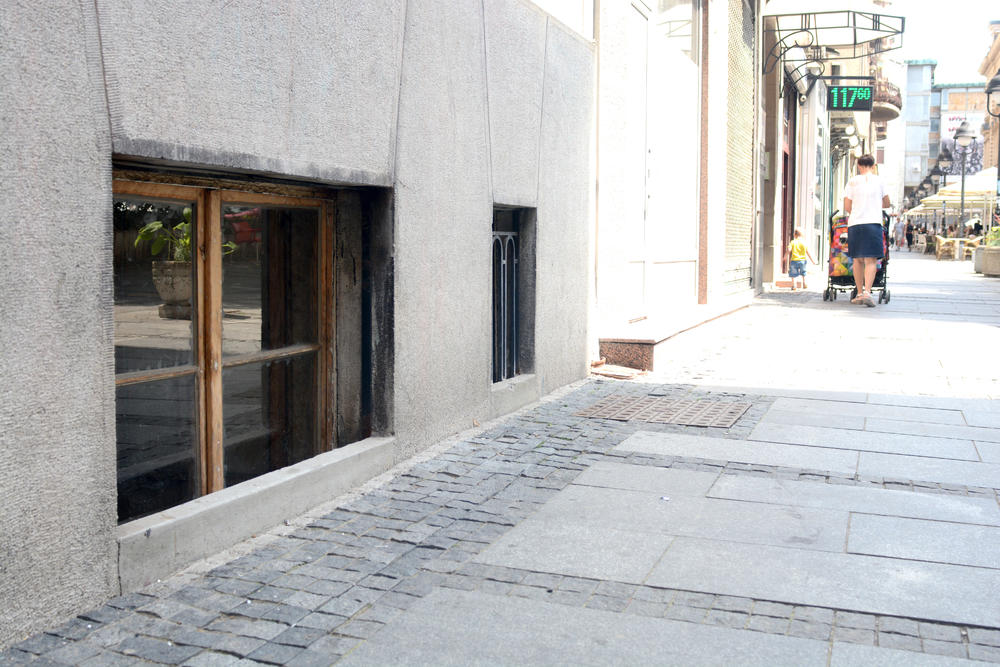 Kafić Luke Maksimovića