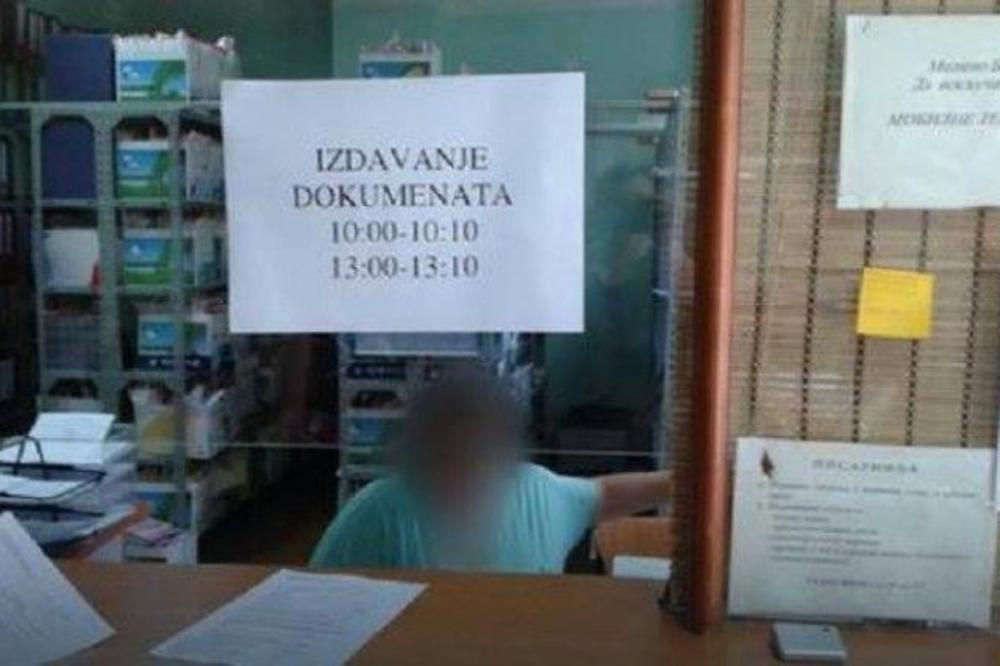 DRŽAVNI POSAO - POSAO IZ SNOVA: Dnevno rade dva puta po 10 minuta, a ostatak radnog vremena sve četiri u vis?! (FOTO)