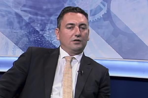 Angelu Merkel treba baciti u kantu za smeće! NEMAČKI POLITIČAR HRVATSKIH KORENA NAPRAVIO HAOS OVOM IZJAVOM!