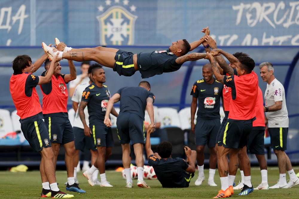 ŽESTOK UDARAC ZA BRAZIL PRED BELGIJU: Sa igračem manje do kraja prvenstva! Za njega je Mundijal završen!