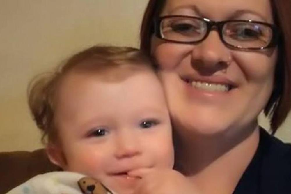 NIJE MOGLA DA DOĐE NA POSAO, JER JOJ JE DETE U BOLNICI: Reakcija njene ŠEFICE razbesnela je ceo svet (FOTO)