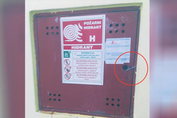 MALIŠANI U PREDŠKOLSKOJ USTANOVI 11. APRIL DOVEDENI U OPASNOST! Opsadno stanje zbog zbog protivpožarnih aparata!