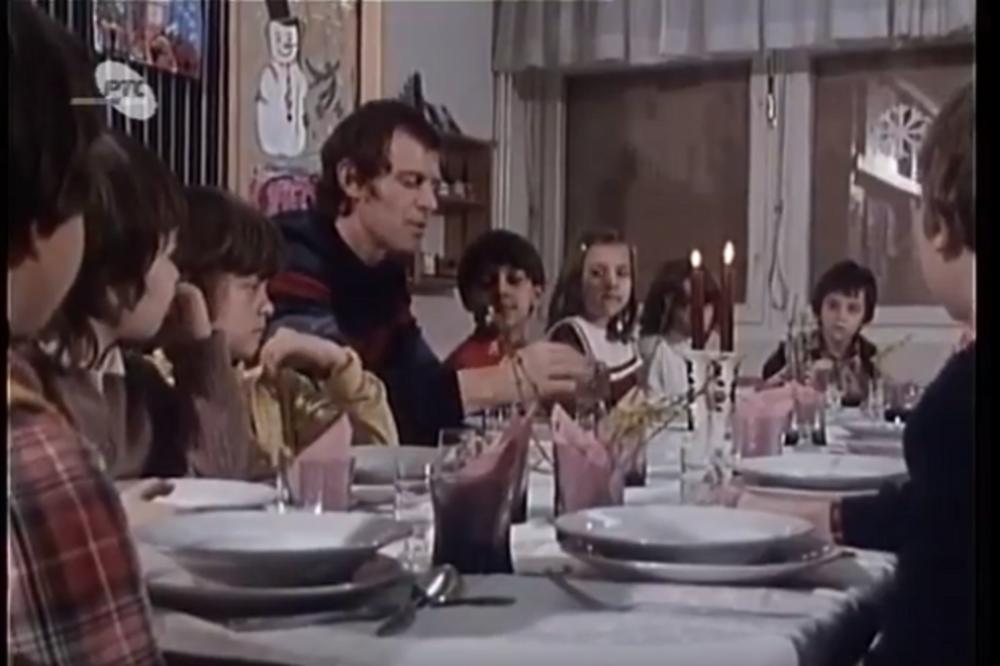 OVO BI DANAS BIO SKANDAL: Branko Kockica je terao DECU da piju RAKIJU! (VIDEO)