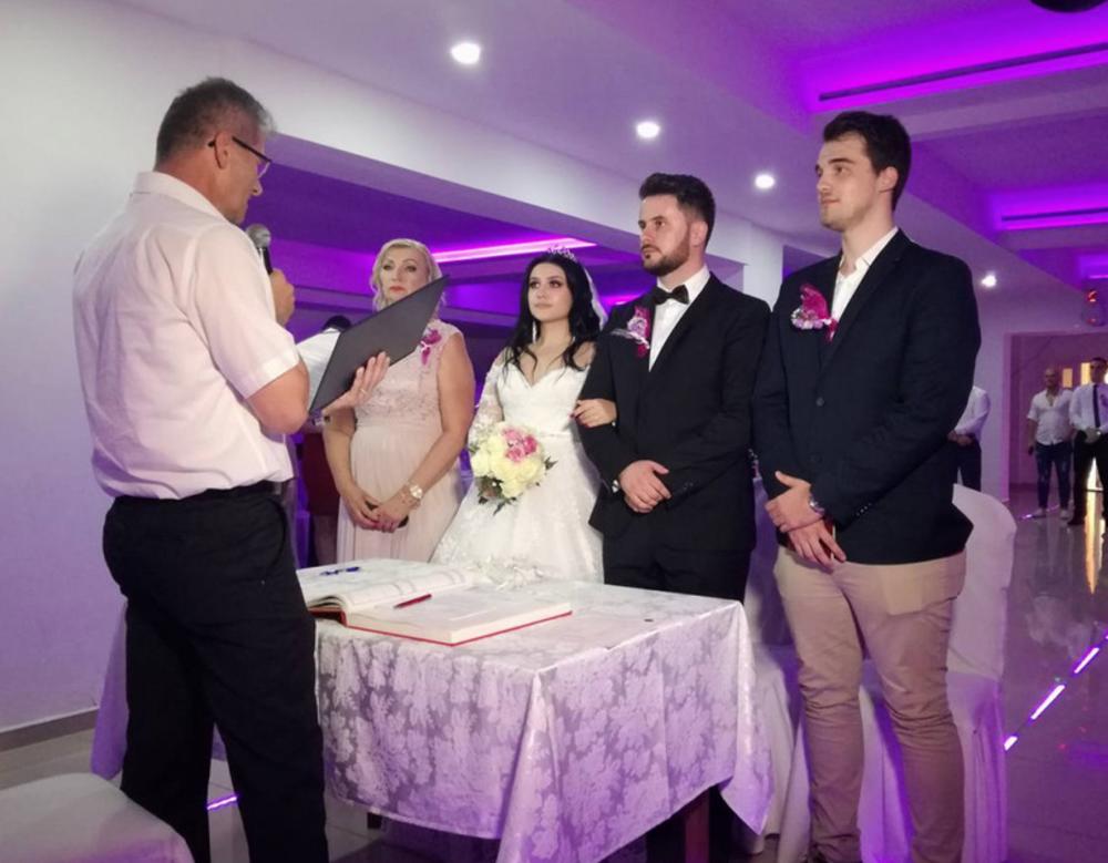 Ilma i Sedin na venčanju   