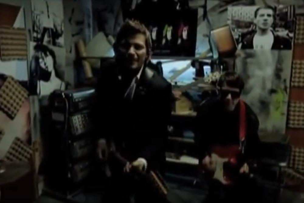 PEVAČ PRONAĐEN MRTAV U KOLIMA U SKOPLJU: Takmičio se na Evroviziji, a sad su mu telo pronašli po anonimnoj dojavi! (VIDEO)