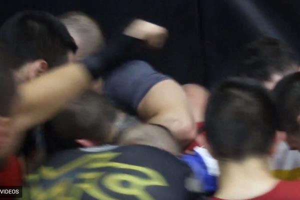 NAPAD NA VASA BAKOČEVIĆA PRED PRVI BELATOR MEČ! Saterali su ga u ćošak i tukli, sve je zabeležila kamera! (VIDEO)