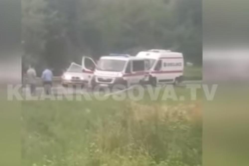 POGINULA CELA PORODICA NA KOSOVU: U stravičnoj nesreći stradali troje dece i roditelji u sudaru autobusa i BMW-a (VIDEO)