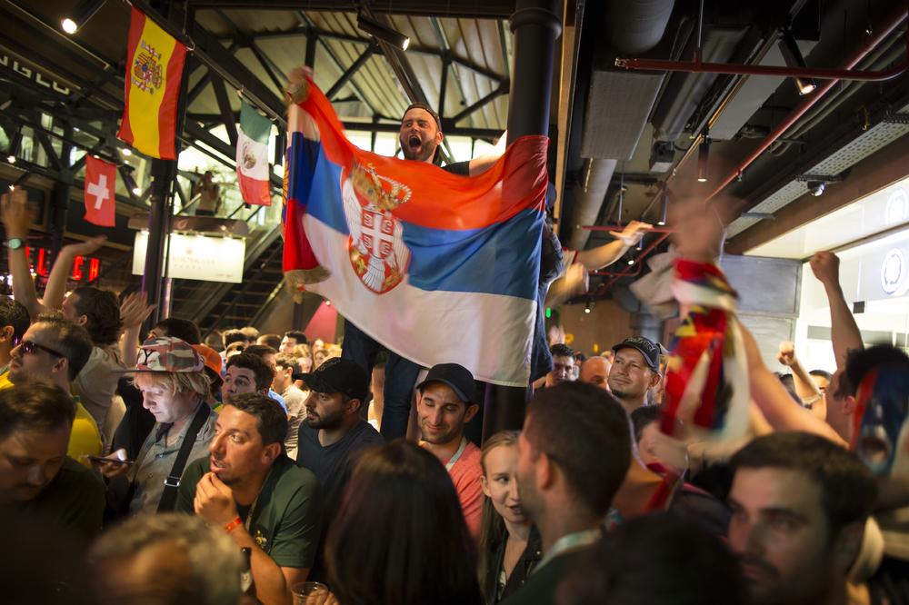 BRAĆA, KAŽETE?! Rusi ponizili srpski nacionalni simbol, ovo od njih nismo očekivali! (FOTO)