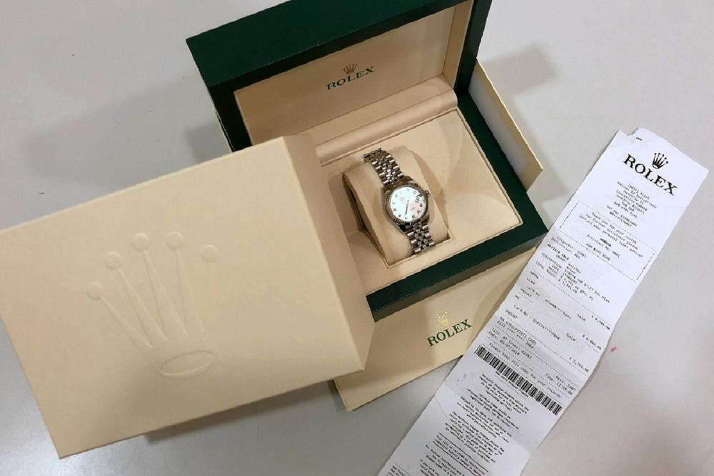 OTKRIVENO KOJE SVE NAŠE POZNATE LIČNOSTI NOSE FEJK ROLEXE! Među njima su Darko Lazić i Soraja! Daleko od luksuza!