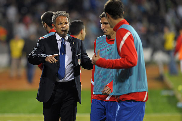 GROM IZ VEDRA NEBA: Siniša Mihajlović preuzima reprezentaciju! (FOTO)