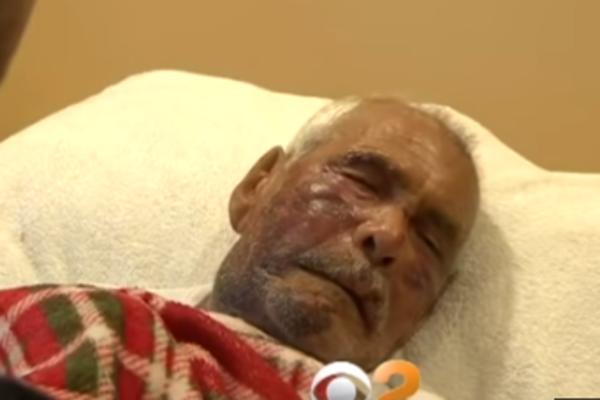 DA VAS DUŠA ZABOLI! Amerikanka CIGLOM pretukla starca (91), a razlog je RASIZAM! (VIDEO)