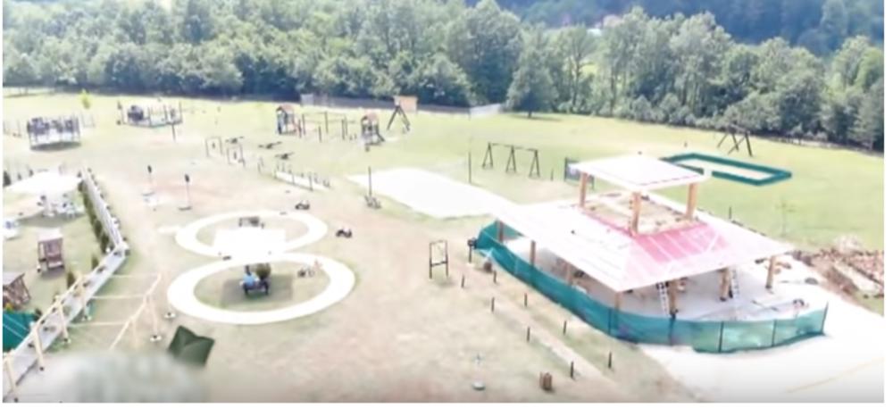 Srbin iz Praga napravio park od svog parčeta nasledstva  