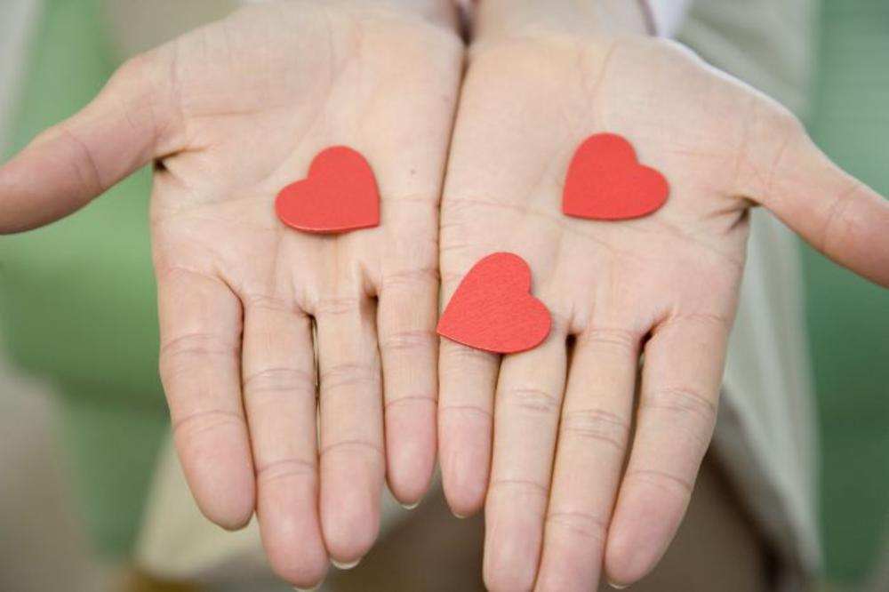 MUŠKARCI, ČUVAJTE SE: Pogledajte joj šaku i istog trenutka ćete saznati da li će vas PREVARITI