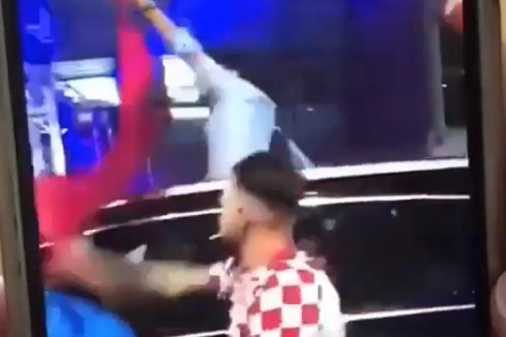 ILI SMO MI STVARNO BRAĆA, ILI JE I ON SRBIN! Hrvat skinuo albansku zastavu, Sergej Trifunović odlepio na društvenim mrežama! (VIDEO)