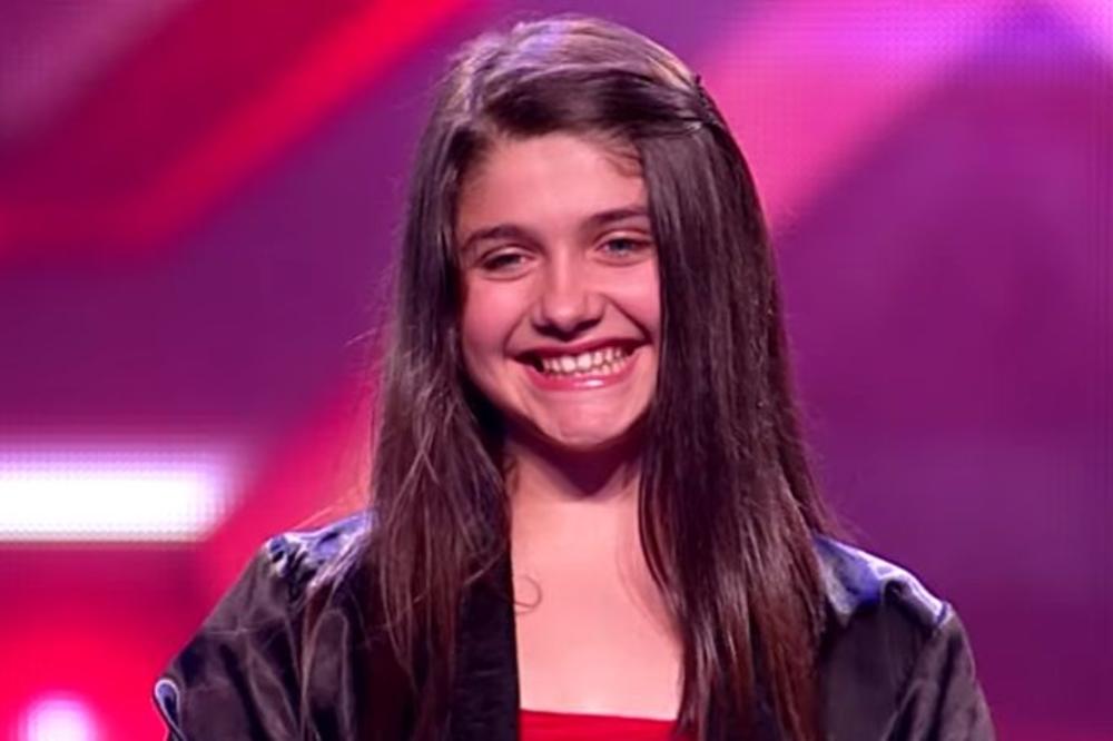 SA 13 GODINA CEO BALKAN JOJ SE DIVIO ZBOG GLASA I POSTALA JE ZVEZDA! Posle toga više se nije pojavljivala, a sada se UDALA sa 18 godina