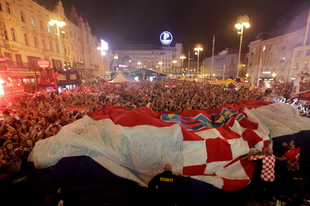 BIĆE LUDILO U FRANKFURTU! Navijači vatrenih planiraju da zakupe ceo stadion! (VIDEO)
