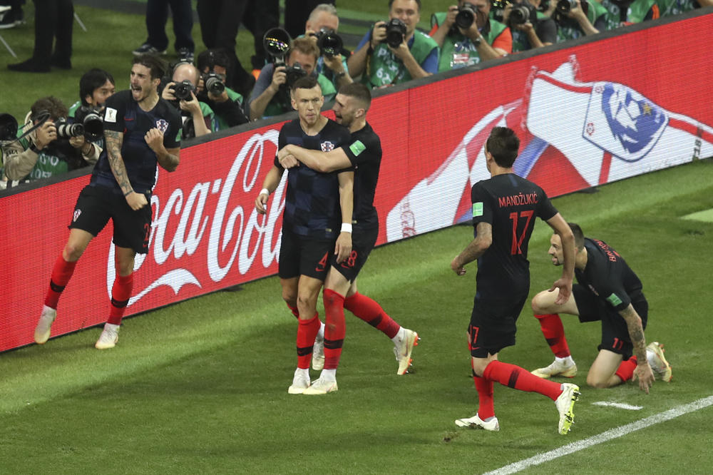 Snup Dog slavi plasman Hrvatske u finale Mundijala: Obukao i kockasti dres! (FOTO)