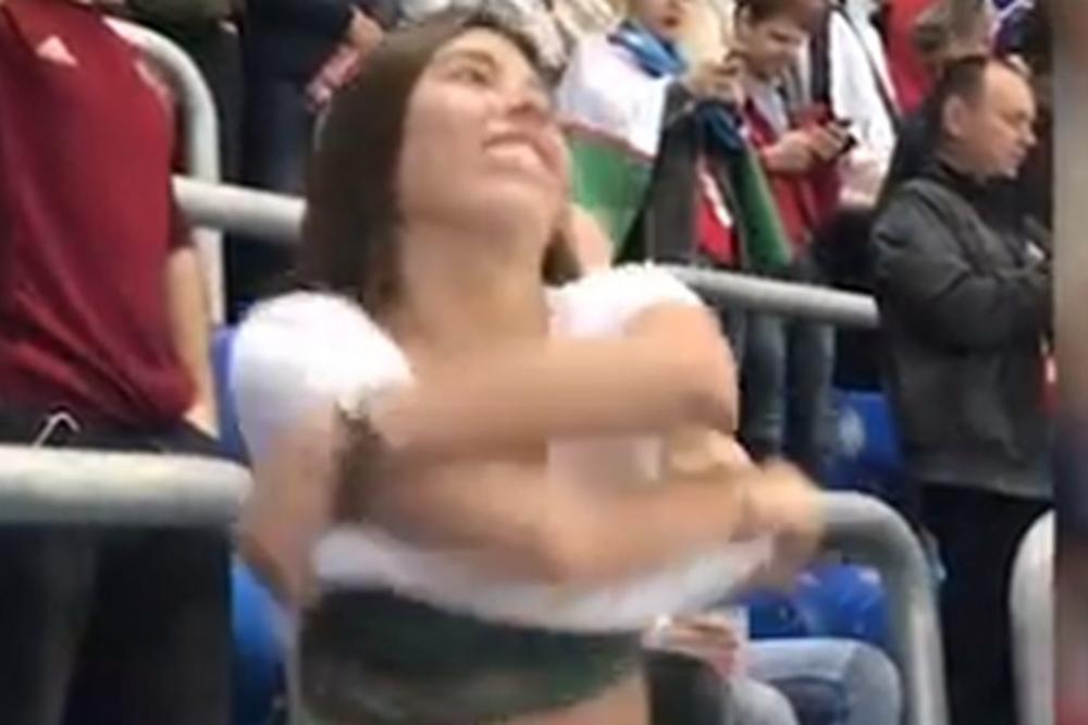 A sad nešto od drugog finaliste Mundijala: Francuska navijačica se od sreće skinula na tribini! (VIDEO)