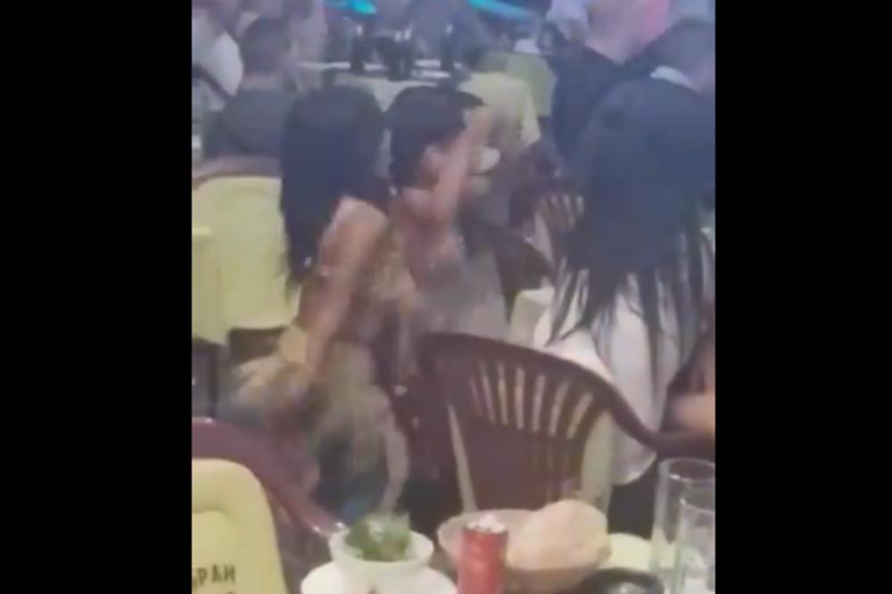 DEVOJČICE od 7 i 9 godina IGRAJU TRBUŠNI PLES ZA NOVAC U KAFANI PUNOJ PIJANIH GOSTIJU: Hoće li neko reagovati i spasiti ovu decu?! (VIDEO)