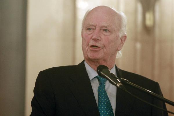 UMRO ČOVEK KOJI JE PRE 25 GODINA ODLUČIVAO O SUDBINAMA SVIH NAS: Njegov sin je danas jedan od NAJMOĆNIJIH LJUDI NA SVETU!