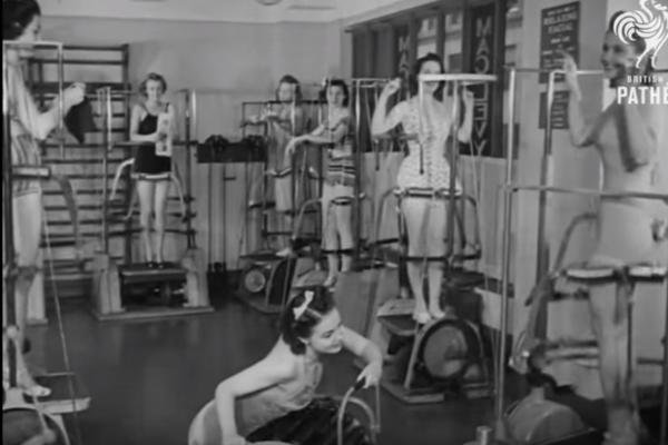 EVO KAKO JE IZGLEDALA TERETANA 1892. GODINE: Pogledajte na koji način su žene vežbale! (FOTO)(VIDEO)