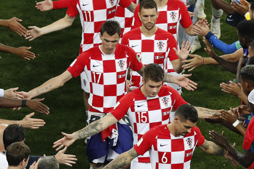 KAPITEN SRBIJE OPLEO PO HRVATIMA: Bojim se da oni navijaju za branitelje, a ne za fudbal! (FOTO)