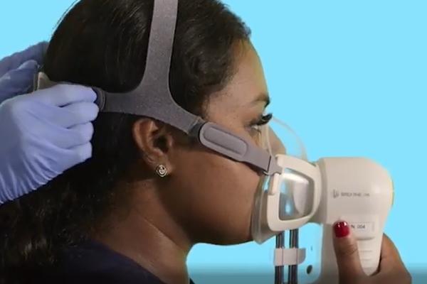 NAPRAVLJEN UREĐAJ KOJI OTKRIVA RAK POMOĆU DAHA! Dovoljno je da dunete, i za 30 sekundi saznaćete da li ste bolesni! (VIDEO)