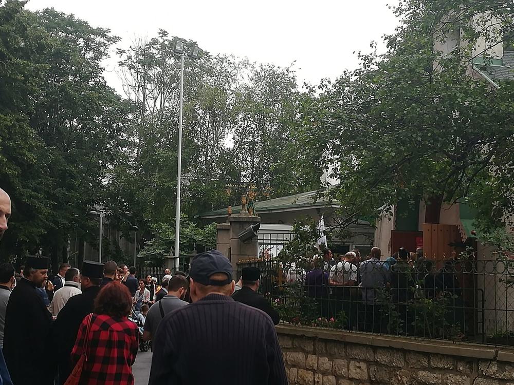 Skup ispred Ruske Pravoslavne crkve  