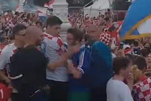 HAOS NA TRGU BANA JELAČIĆA! Francuz upao sam među Hrvate i dobio batine koje će pamtiti do kraja života! (VIDEO)