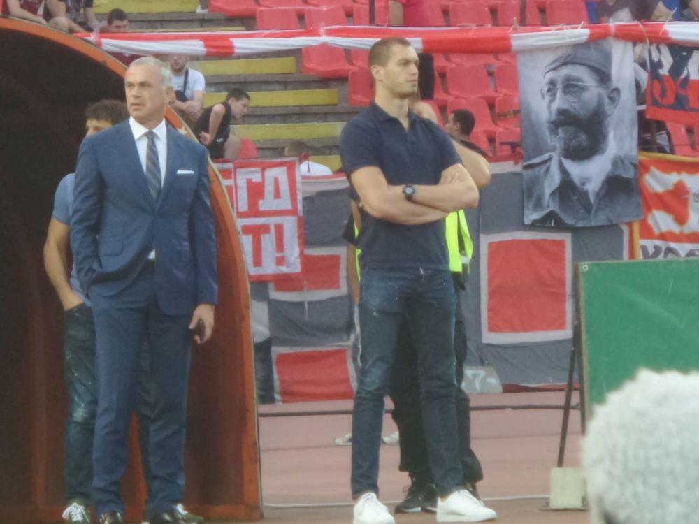 Na teren je sišao i Zvezdan Terzić i njegov sin Kostadin  