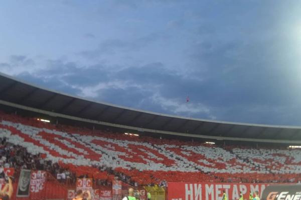 OPET JE NA MARAKANI: Kad su ga klinci videli u tunelu pred utakmicu, nastala je histerija! (FOTO)