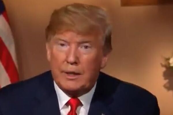 PORODICA DONALDA TRAMPA U PANICI: Dobijaju PRETEĆA PISMA s belim prahom!