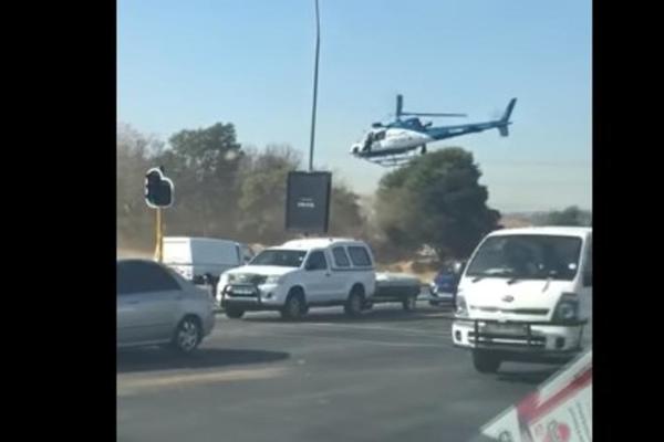 SRBIN IZREŠETAN SA 30 METAKA U JOHANEZBURGU! Njegova supruga pogođena u glavu! (VIDEO)