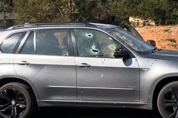 DETALJI BRUTALNE LIKVIDACIJE U JOHANEZBURGU: Pronađeno SPALJENO VOZILO napadača, policija u njemu otkrila važan TRAG! (FOTO)
