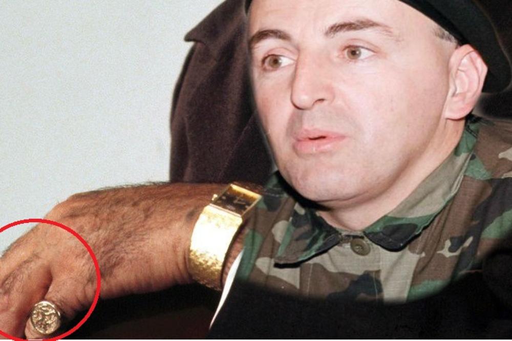 TAJNA ARKANOVOG PRSTENA: Prokletstvo preuzimalo svakog ko ga je posle nosio! (FOTO)