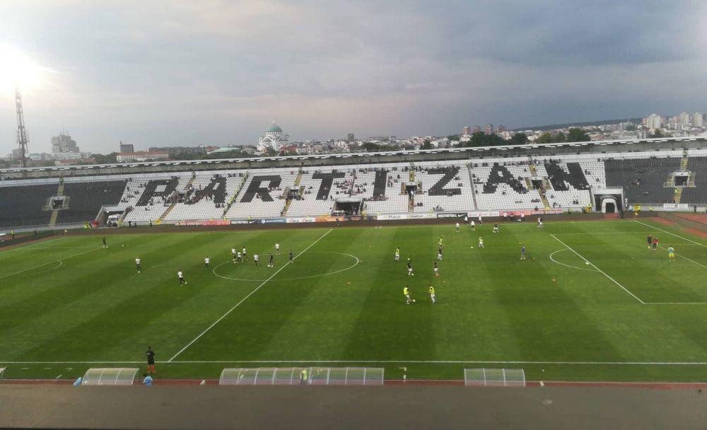 Stadion u Humskoj je pola sata pre utakmice prilično prazan  