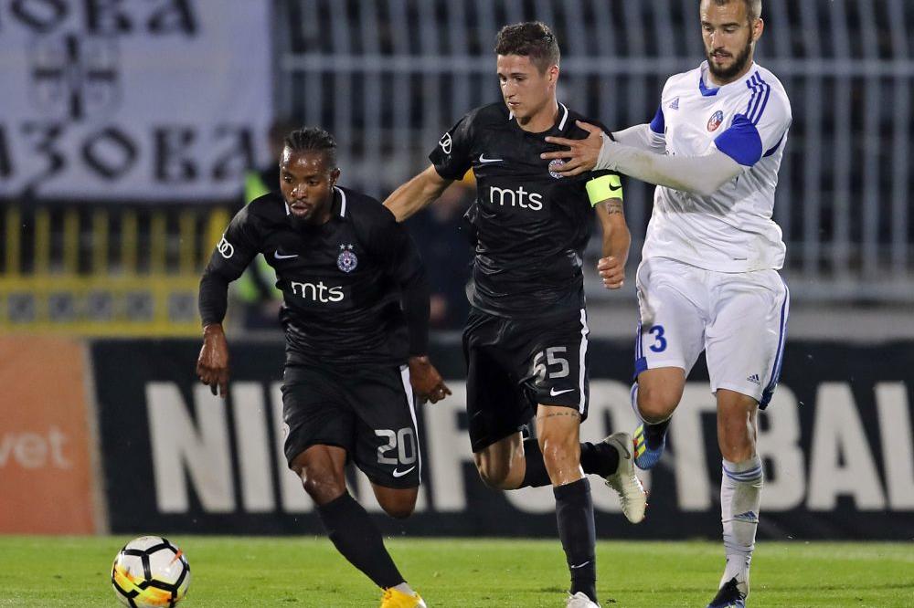 Suma pogrešio, pa udario ćušku saigraču zbog toga! Sad se oglasio Ivanović o tom "incidentu"! (FOTO)