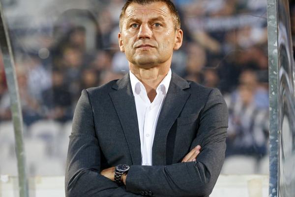 MIROSLAV ĐUKIĆ MOGAO BI DA SEDNE NA KLUPU ŠPANSKOG VELIKANA: Klub iz Andaluzije želi Šapčanina!