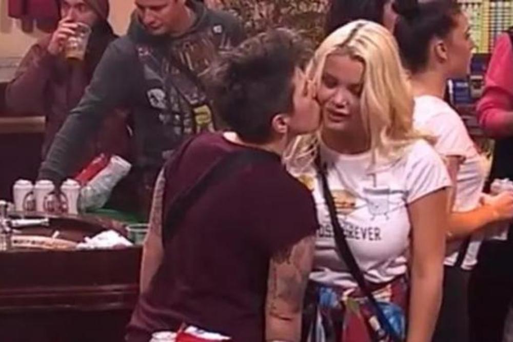 LJUBILA SE S LUNOM, PA SMUVALA SANJU: Matora otkrila na koju zadrugarku se LOŽILA pre ove plavuše!