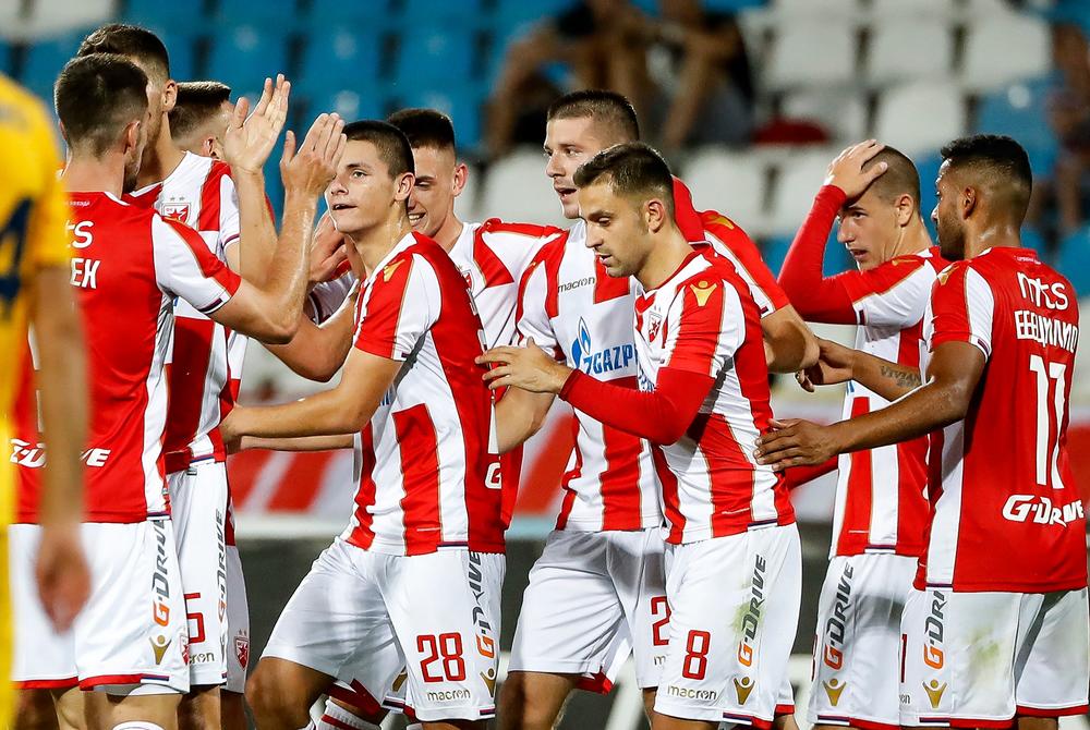 Fudbaleri Crvene zvezde slave gol protiv Dinama iz Vranja  