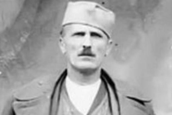 U RATU ZA SRBIJU JE IZGUBIO RUKU, IZ TELA SU MU IZVADILI 74 PARČETA BOMBE! Kada se vratio u rodne LUČANE, umesto SLAVE dočekala ga je NEMAŠTINA!