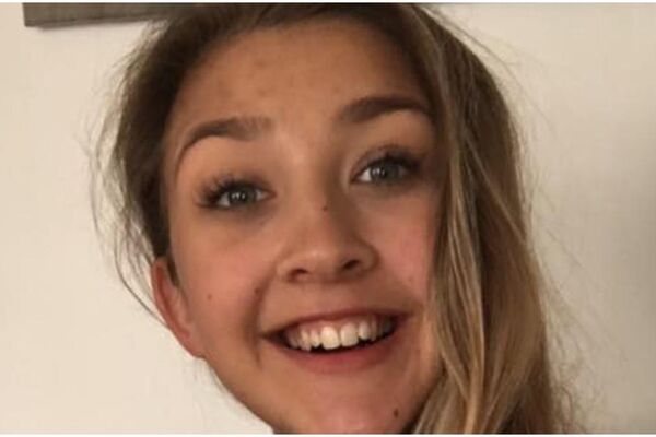 Tinejdžerka se parkirala na MESTO ZA INVALIDE i zato je OŠTRO OSUĐENA, a ono što je rekla u svoju odbranu napuniće vam oči suzama (FOTO)