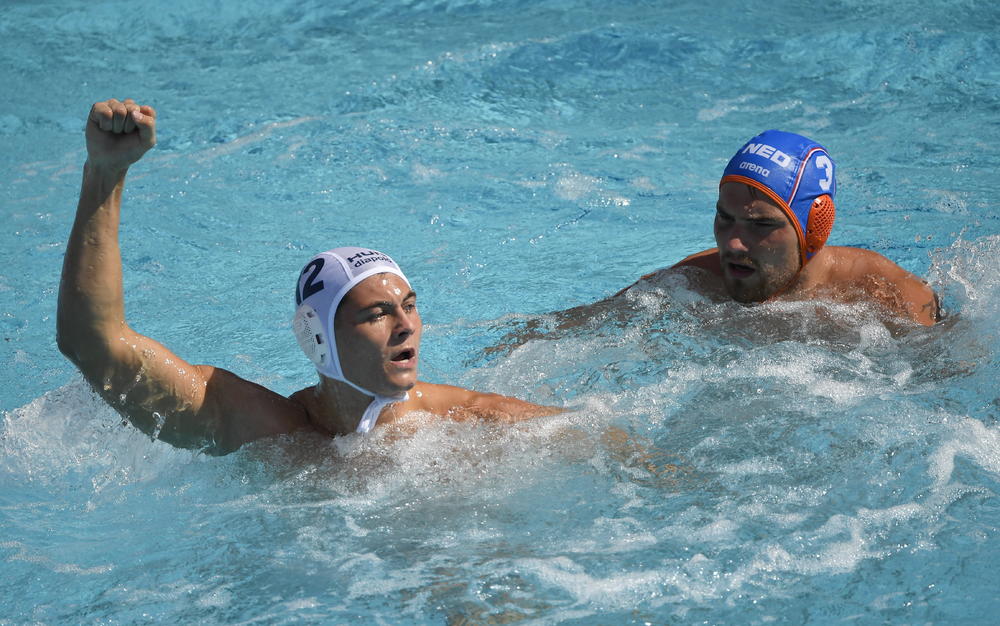 Zoltan Pohl slavi gol protiv Holandije  