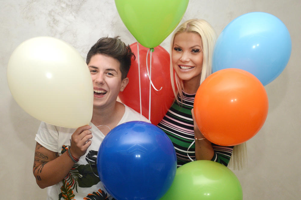 ESPRESO HELIJUM: Tandem koji se ne zaboravlja! Matora i Sanja zapevala pod gasom, a vi ćete izvrištati od smeha! Načisto su podetinjile