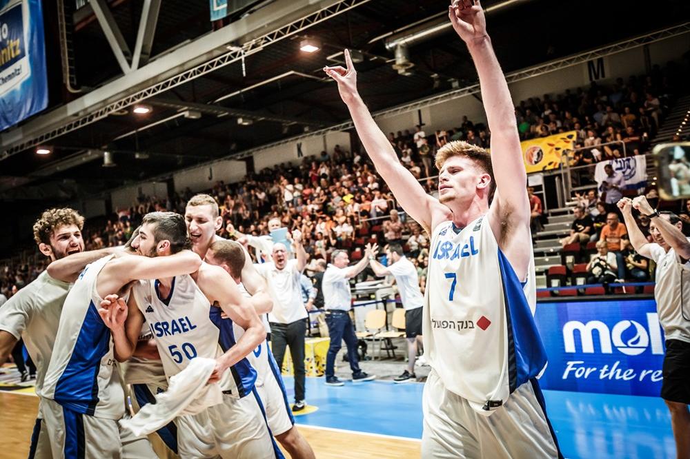SIN ZVEZDINE LEGENDE SA IZRAELOM NA VRHU EVROPE! Hoće li i on poći očevim koracima?! (FOTO) (VIDEO)