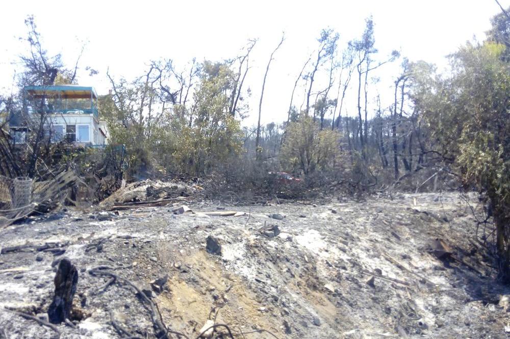 SRBI ZAROBLJENI NA SKIJATOSU: Pojavili se JEZIVI SNIMCI TORNADA U GRČKOJ koji nosi sve pred sobom! (VIDEO)