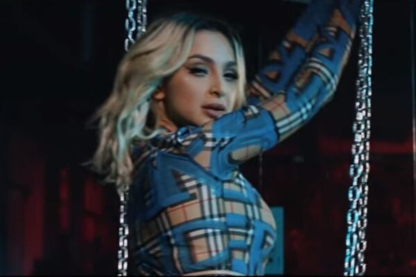 SMUČILA SVIMA NADIMAK BEBO! Kolaps na mrežama svi se oslovljavaju ovim IMENOM, a oglasila se i Maya