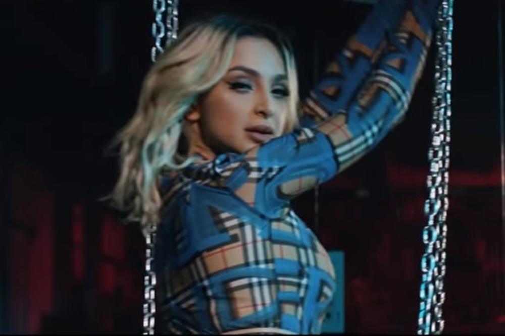 SMUČILA SVIMA NADIMAK BEBO! Kolaps na mrežama svi se oslovljavaju ovim IMENOM, a oglasila se i Maya