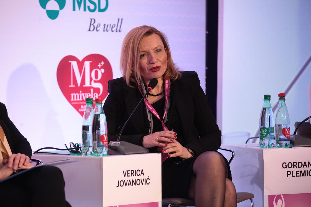 O VANREDNOJ SITUACIJI OGLASILA SE DIREKTORKA BATUTA: Imala je da poruči samo jednu stvar!