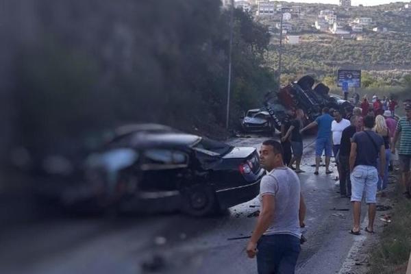 SUDARILA SE DVA AUTOMOBILA I KAMION! Na putu Bar-Ulcinj poginuo mladić (19), dok su dve žene povređene!